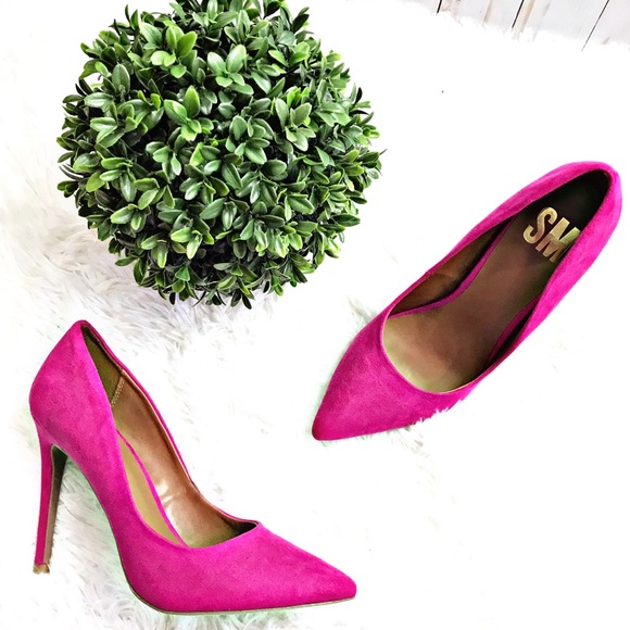 SM New York Shoes - ⬇️$60 SM New York Penny Fuschia Suede Pointed Pump